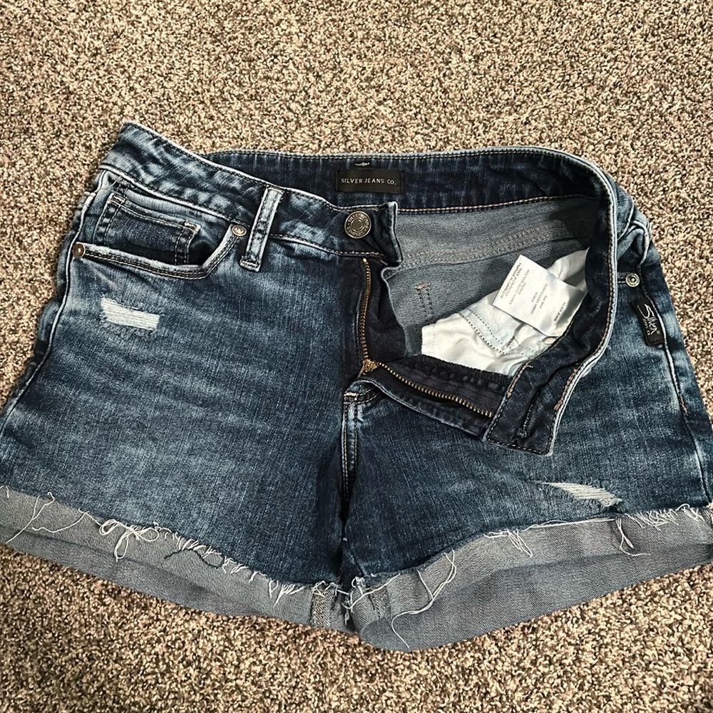 Women’s “Silver Jeans” jean shorts
